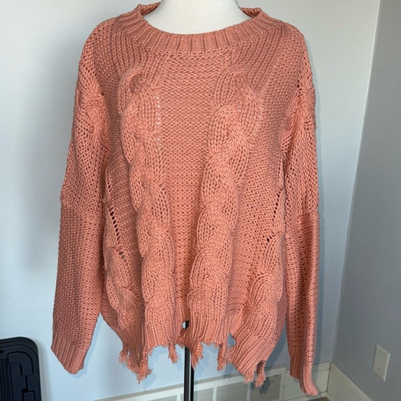 HYFVE Sweaters - NWOT HYFVE Coral Cable Knit Sweater